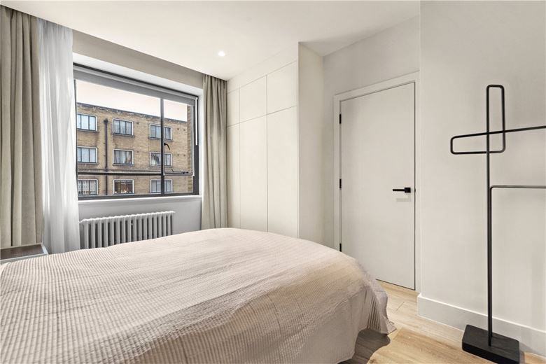 2 bedroom flat, Portland Place, Marylebone W1B - Available