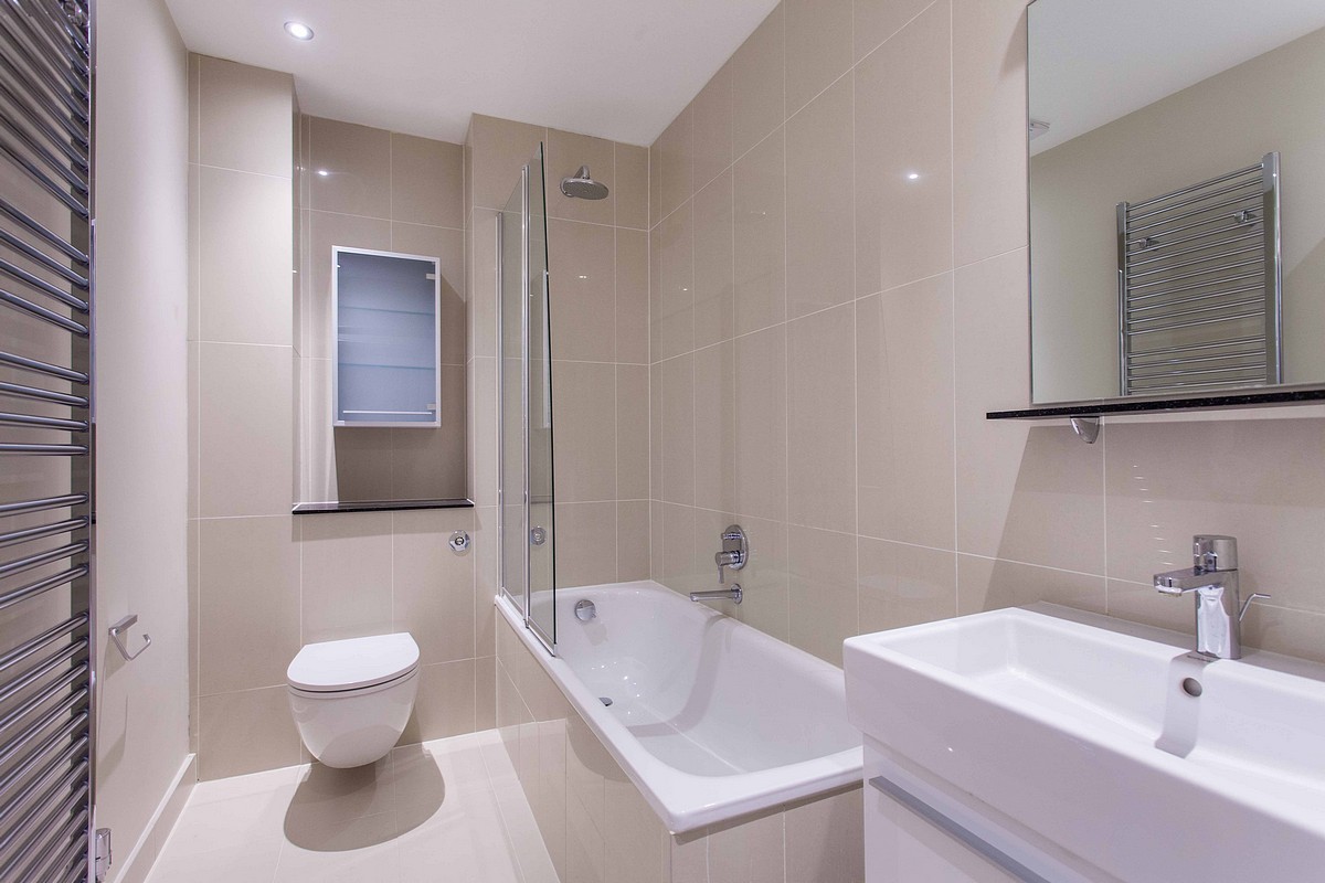 2 bedroom flat, Montagu Square, Marylebone W1H - Available