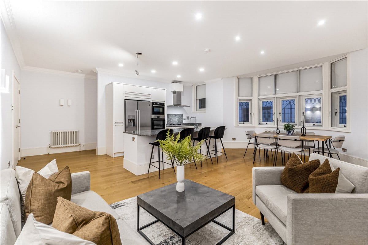 2 bedroom flat, Devonshire Place, Marylebone W1G - Let Agreed