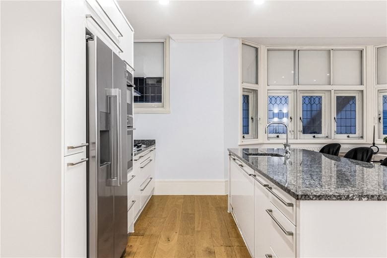 2 bedroom flat, Devonshire Place, Marylebone W1G - Let Agreed