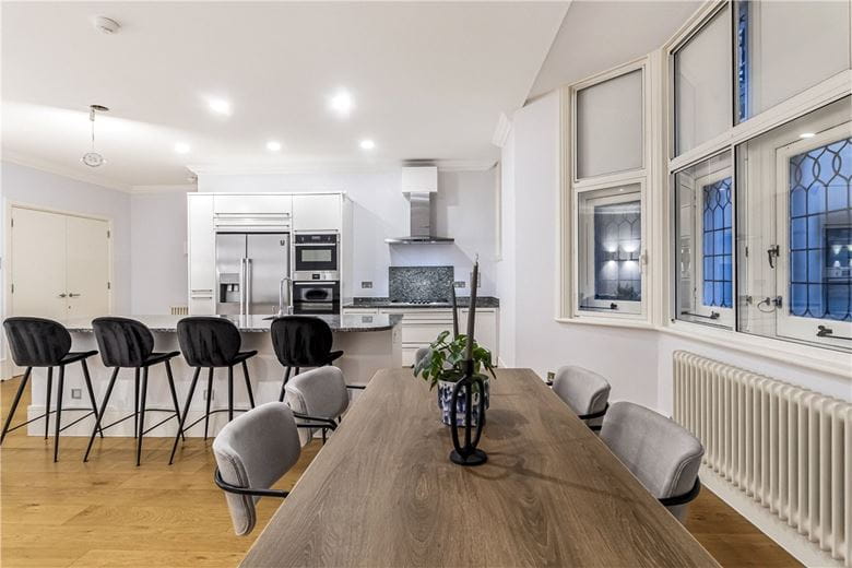 2 bedroom flat, Devonshire Place, Marylebone W1G - Let Agreed