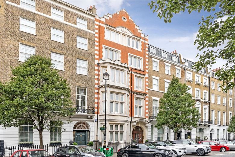 2 bedroom flat, Devonshire Place, Marylebone W1G - Available