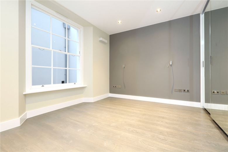 1 bedroom flat, Montagu Square, Marylebone W1H - Available