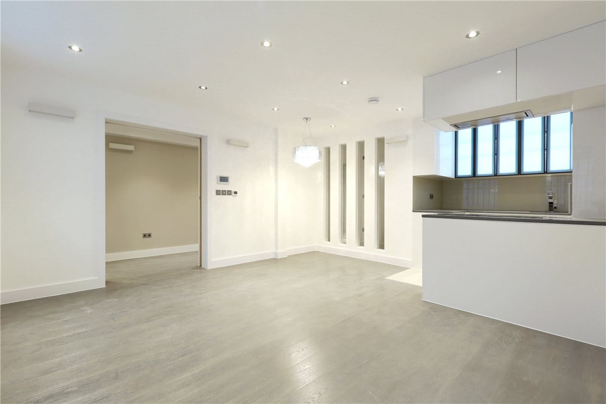 1 bedroom flat, Montagu Square, Marylebone W1H - Available