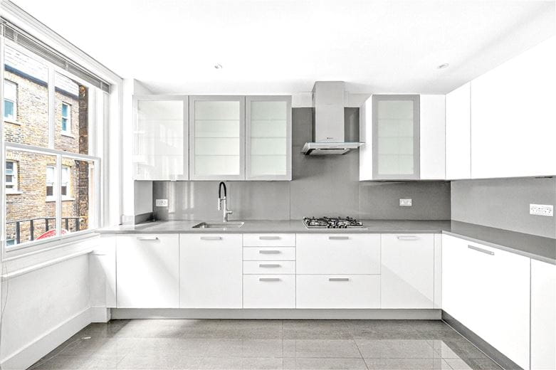 4 bedroom flat, Cumberland Mansions, George Street W1H - Available
