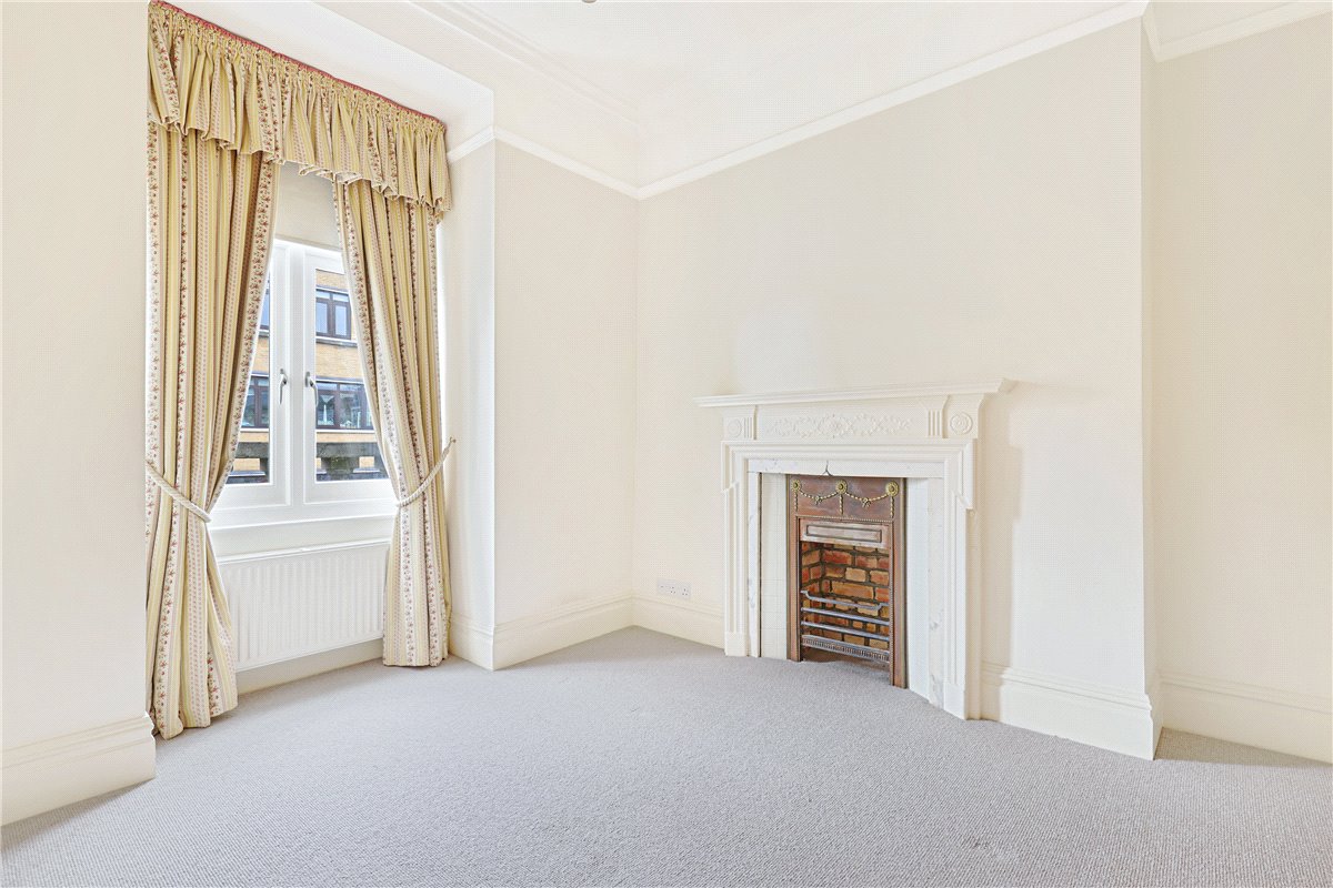 3 bedroom flat, New Cavendish Street, Marylebone W1W - Available