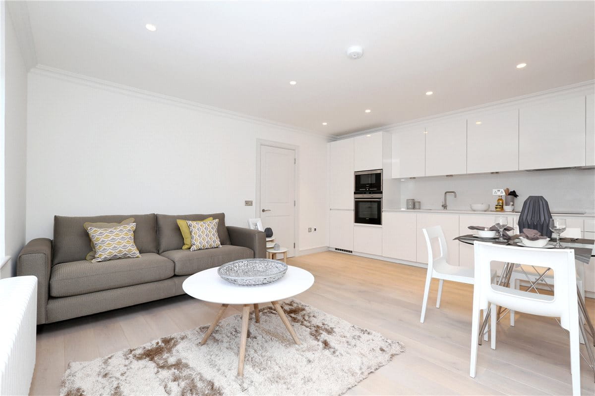 1 bedroom flat, Upper Berkeley Street, Marylebone W1H - Under Offer