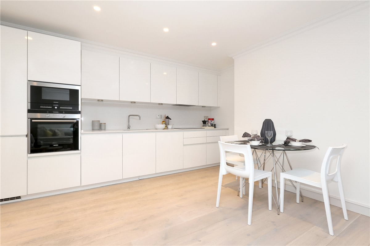 1 bedroom flat, Upper Berkeley Street, Marylebone W1H - Under Offer
