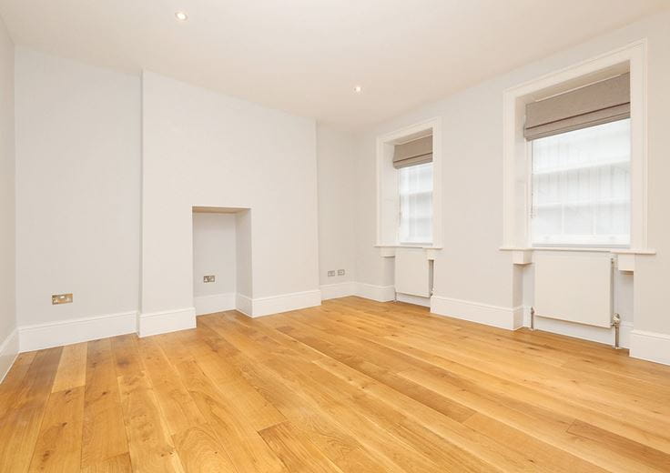 1 bedroom flat, Manchester Street, Marylebone W1U - Under Offer