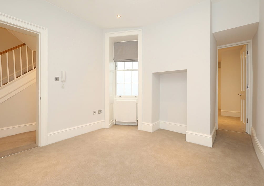 1 bedroom flat, Manchester Street, Marylebone W1U - Under Offer