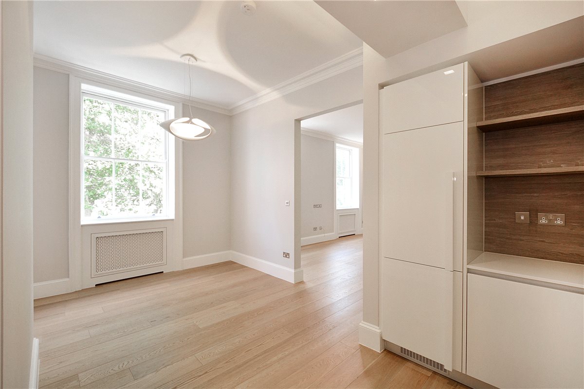 2 bedroom flat, Bryanston Square, Marylebone W1H - Available