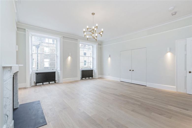 1 bedroom flat, Harley Street, Marylebone W1G - Available