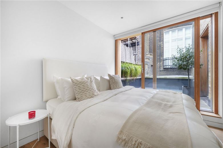 3 bedroom house, Bingham Place, London W1U - Available