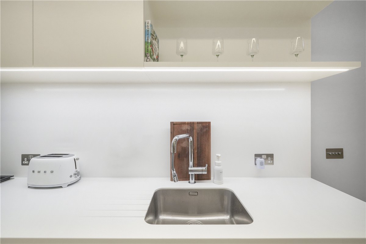 3 bedroom house, Bingham Place, London W1U - Available