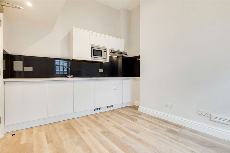  bedroom flat, Upper Berkeley Street, Marylebone W1H - Available