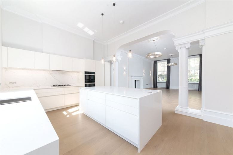 3 bedroom maisonette, Bryanston Square, London W1H - Available