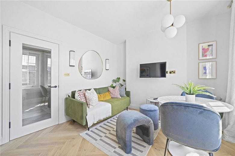 2 bedroom flat, Taunton Place, London NW1 - Let Agreed