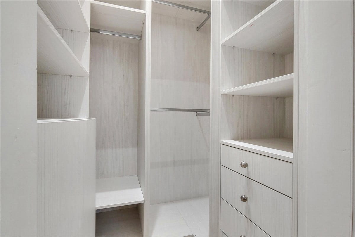 1 bedroom flat, New Cavendish Street, Marylebone W1G - Available