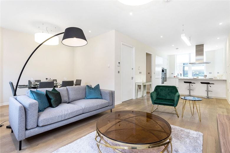 4 bedroom flat, Bentinck Street, Marylebone W1U - Available