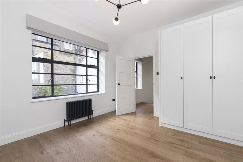 2 bedroom flat, Gloucester Place Mews, Marylebone W1U - Let Agreed