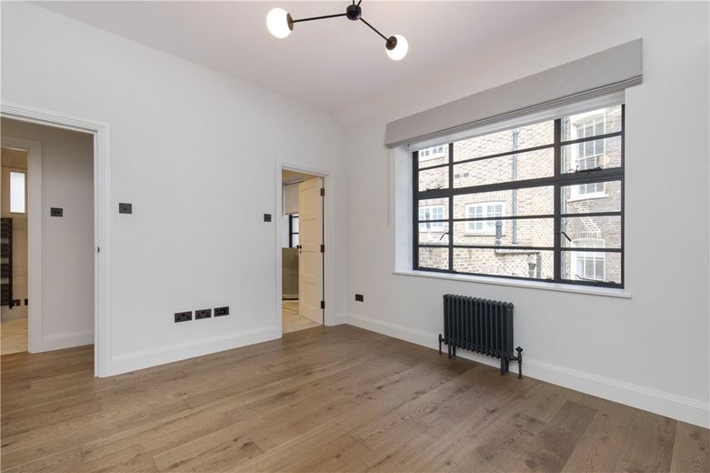 2 bedroom flat, Gloucester Place Mews, Marylebone W1U - Let Agreed