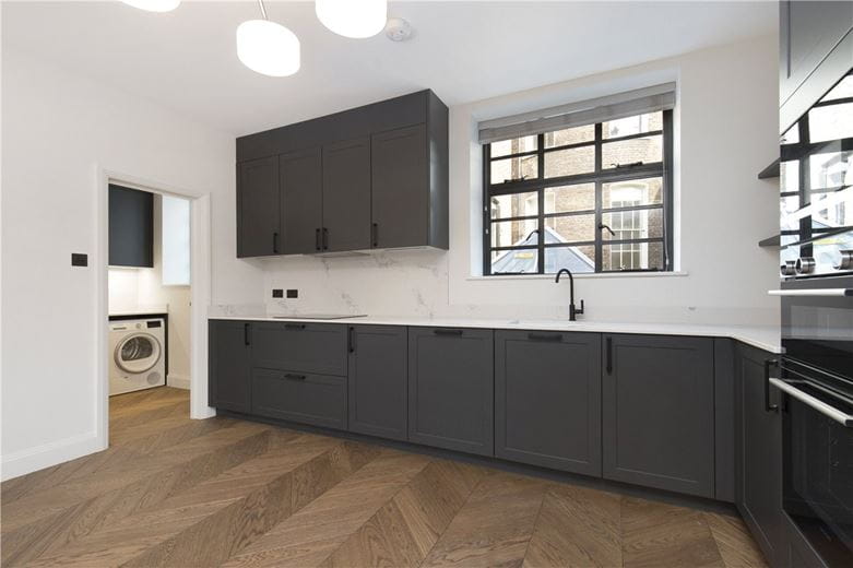 2 bedroom flat, Gloucester Place Mews, Marylebone W1U - Let Agreed