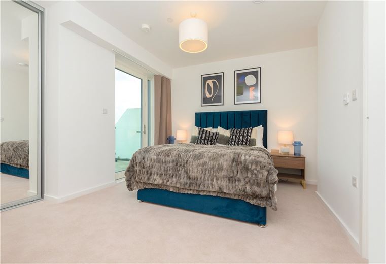 3 bedroom flat, Heartwell Avenue, London E16