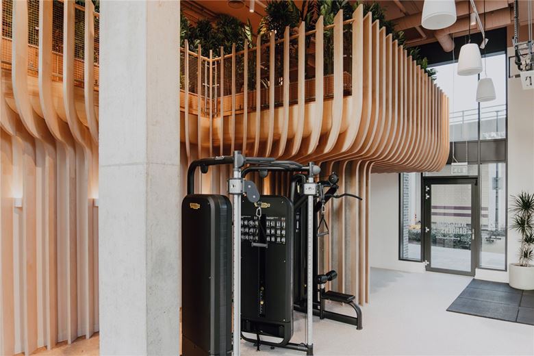 2 bedroom flat, Heartwell Avenue, London E16 - Available