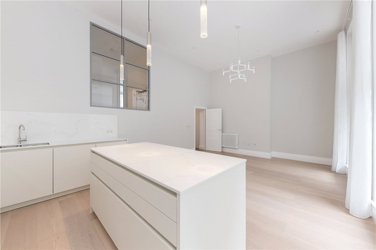 2 bedroom flat, Great Cumberland Place, Marylebone W1H - Let Agreed