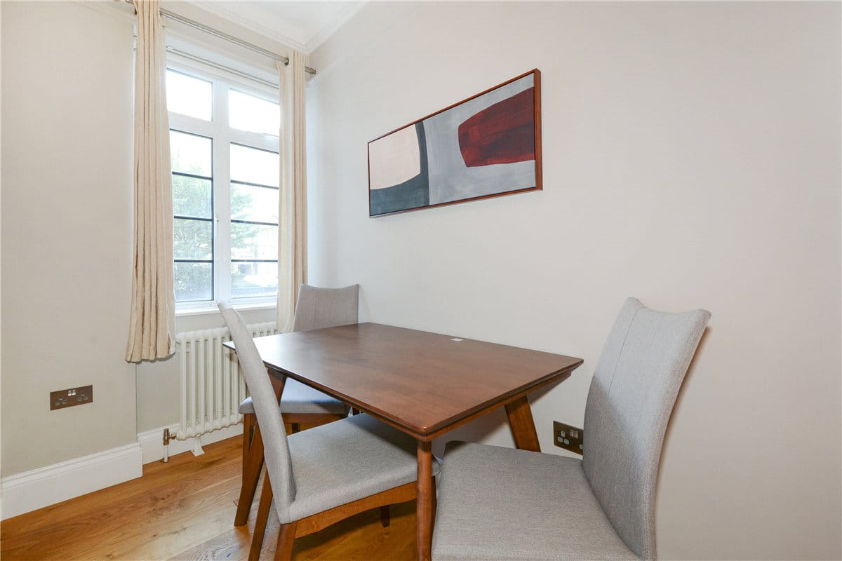 2 bedroom flat, Stourcliffe Close, Stourcliffe Street W1H - Available