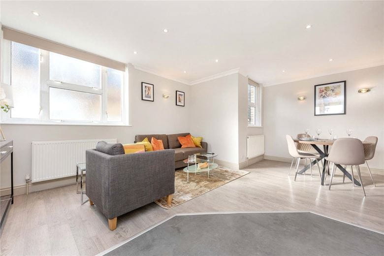 3 bedroom flat, Bickenhall Street, Marylebone W1U