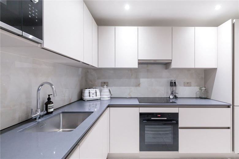 4 bedroom flat, Bryanston Court, George Street W1H - Available