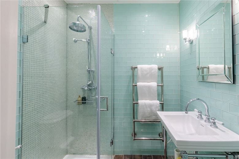 3 bedroom maisonette, Wimpole Street, London W1G - Available