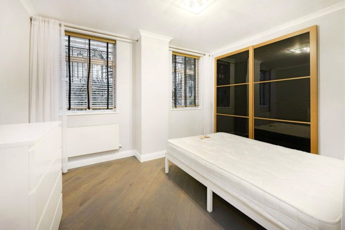 3 bedroom flat, Montagu Square, London W1H - Available