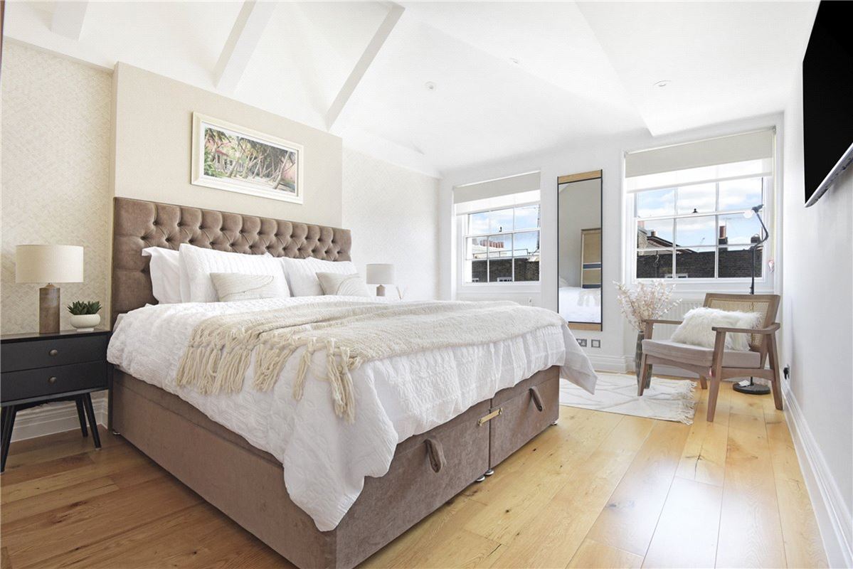 3 bedroom flat, Upper Montagu Street, Marylebone W1H - Available