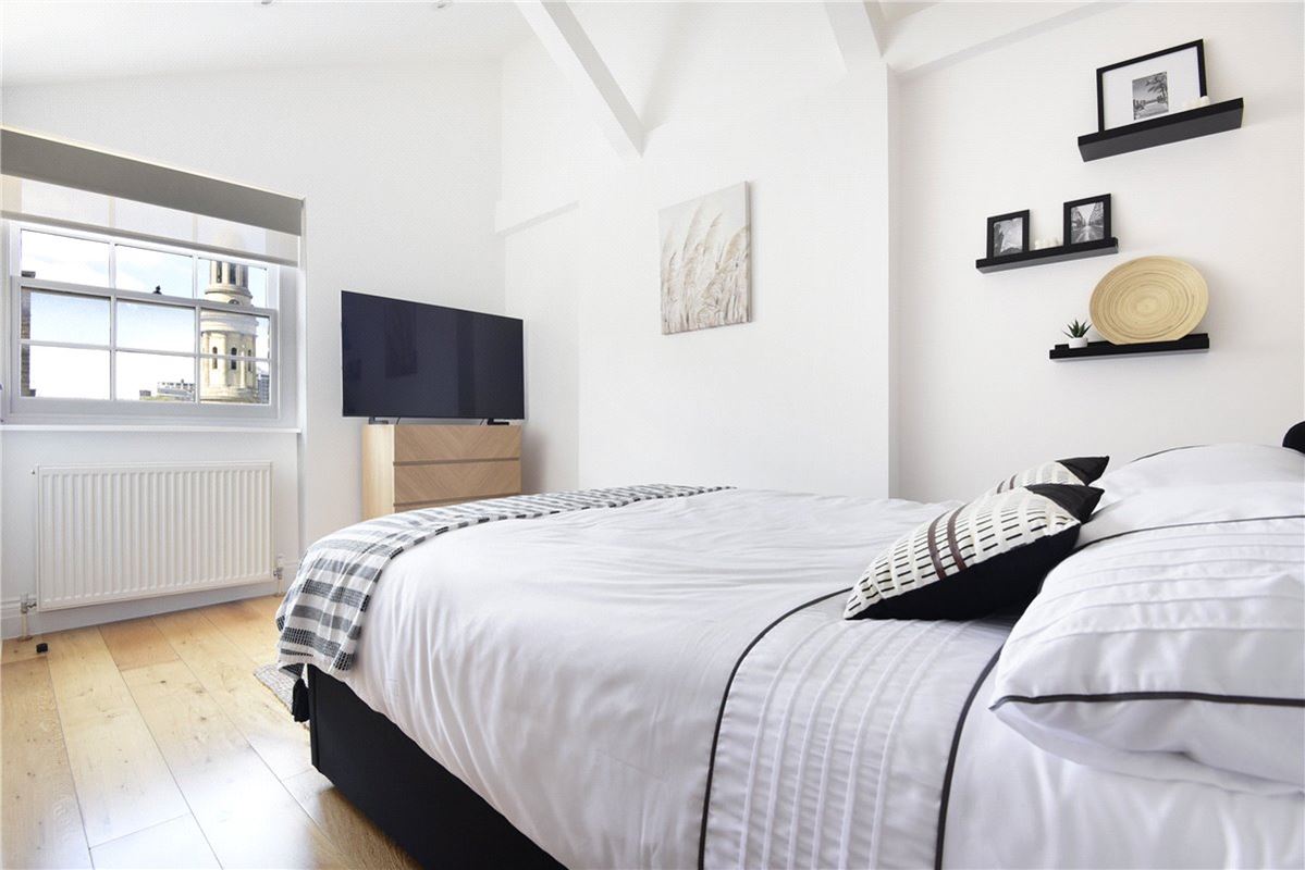 3 bedroom flat, Upper Montagu Street, Marylebone W1H - Available