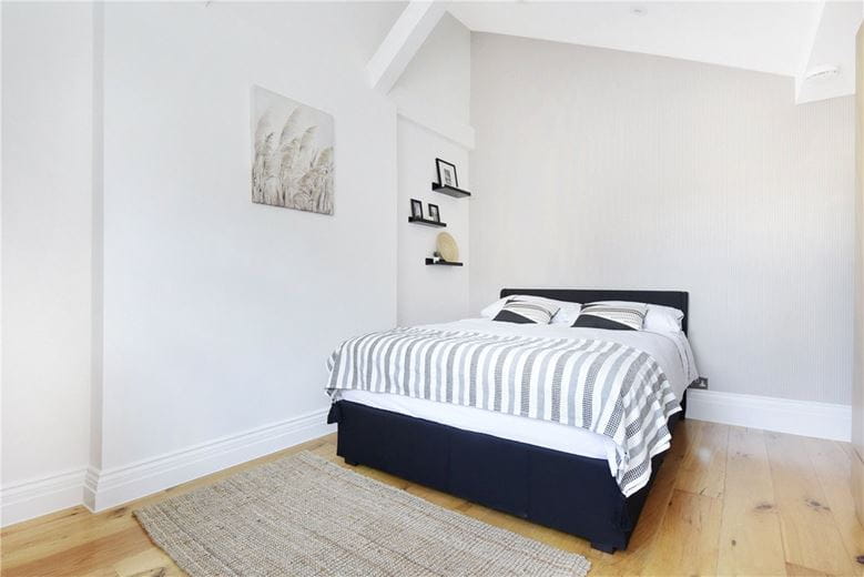 3 bedroom flat, Upper Montagu Street, Marylebone W1H - Available