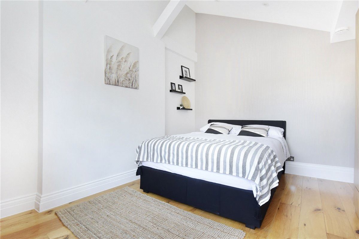 3 bedroom flat, Upper Montagu Street, Marylebone W1H - Available