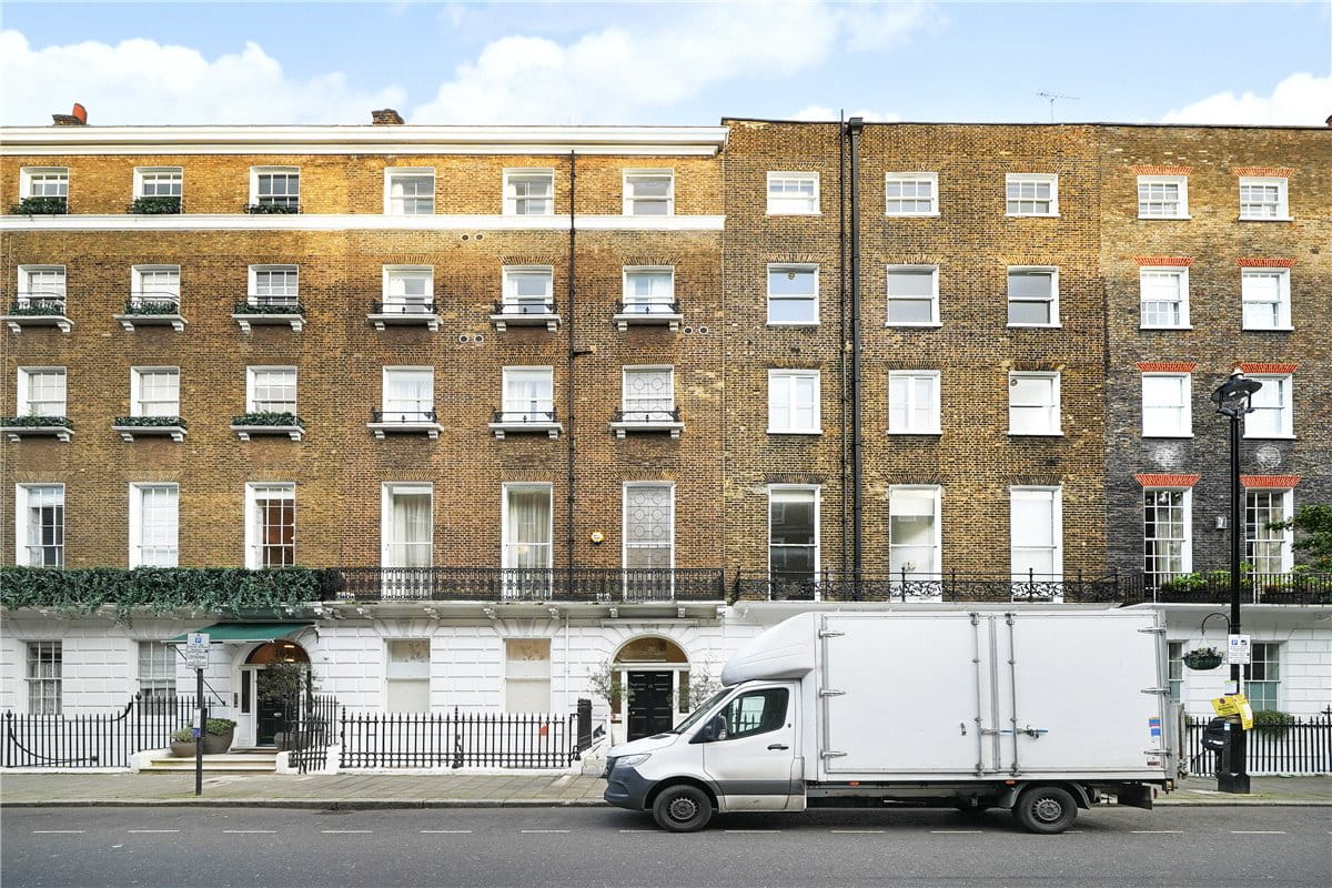 8 bedroom house, Devonshire Place, London W1G - Available