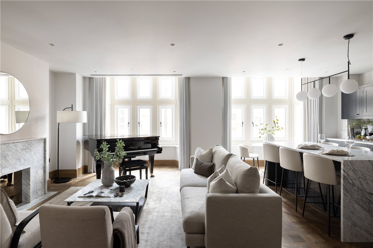 2 bedroom flat, Wigmore Street, London W1U