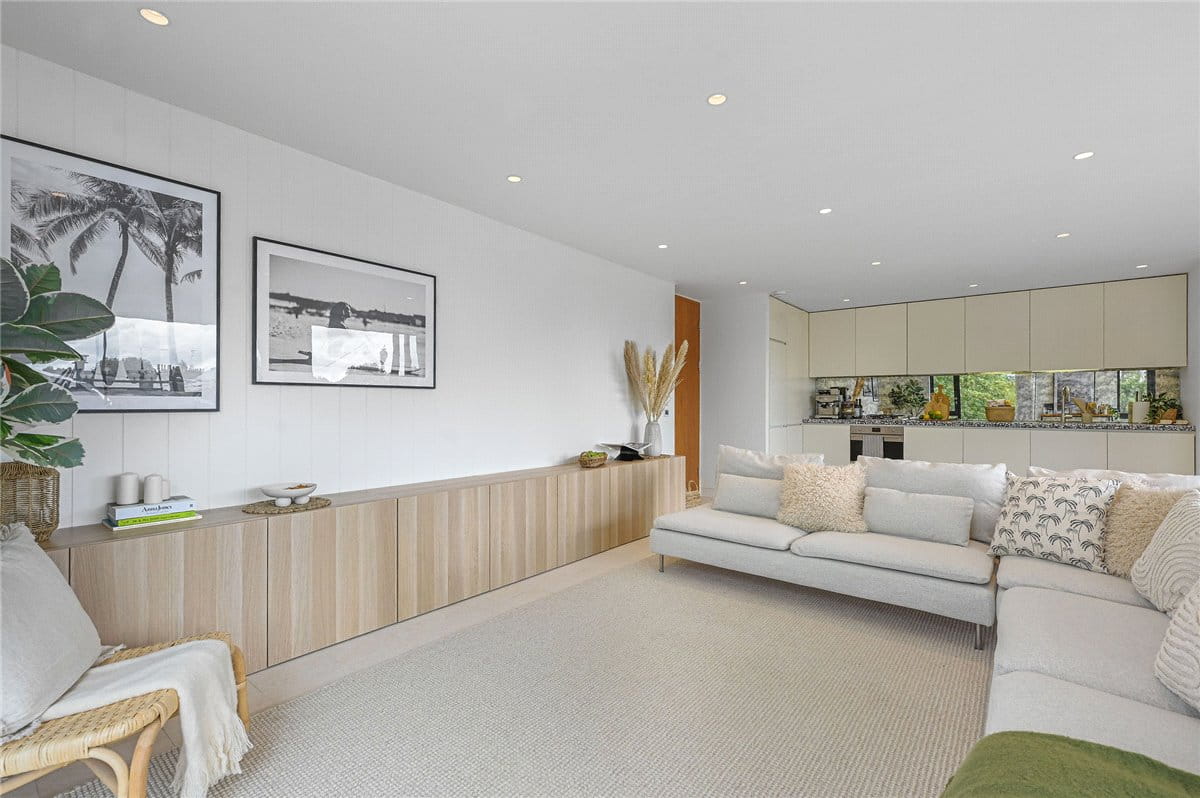 3 bedroom flat, Latitude House, Oval Road NW1 - Available
