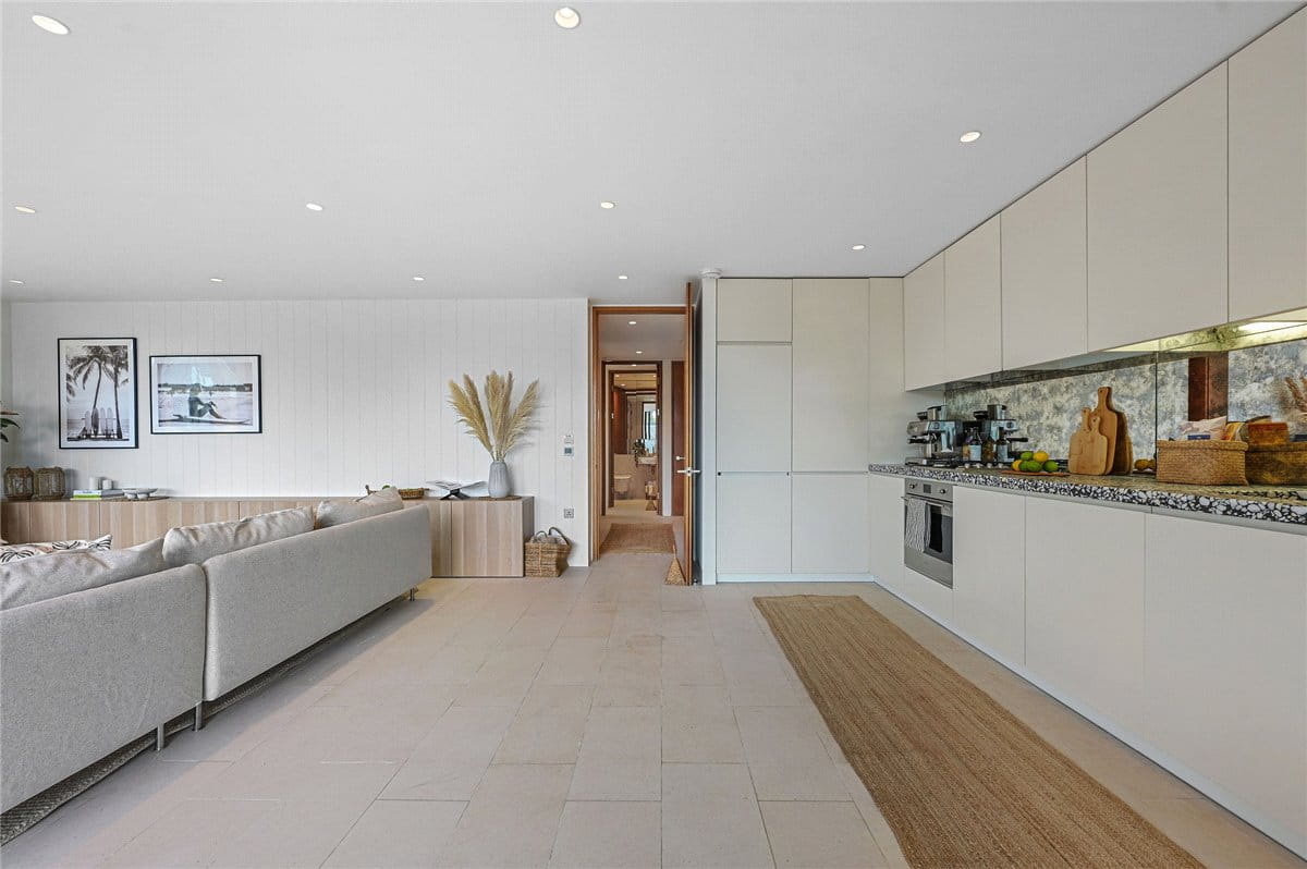 3 bedroom flat, Latitude House, Oval Road NW1 - Available