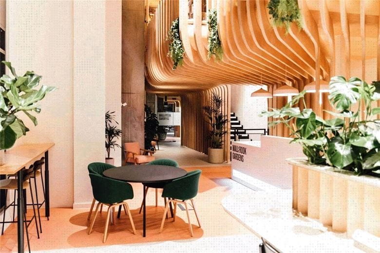 3 bedroom flat, Heartwell Avenue, London E16 - Available