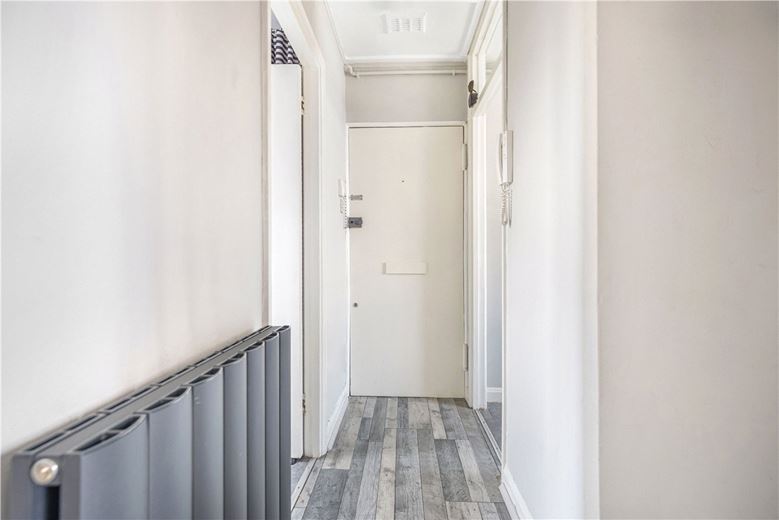  bedroom flat, Gloucester Place, London NW1