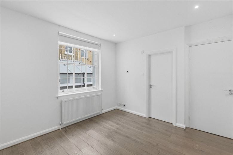 1 bedroom flat, Devonshire Place Mews, London W1G - Available