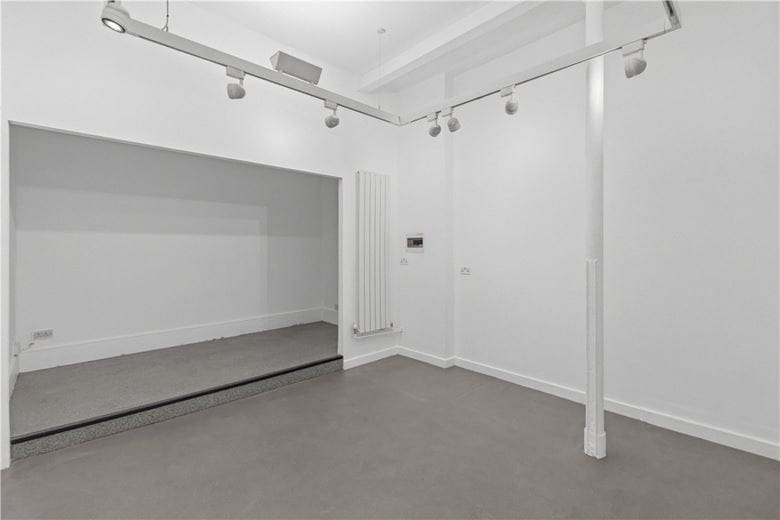 1 bedroom flat, Devonshire Place Mews, London W1G - Available