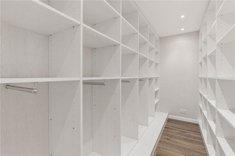 1 bedroom flat, Devonshire Place Mews, London W1G - Available