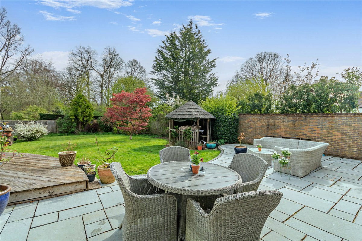 3 bedroom house, Craven Road, Inkpen RG17 - Available