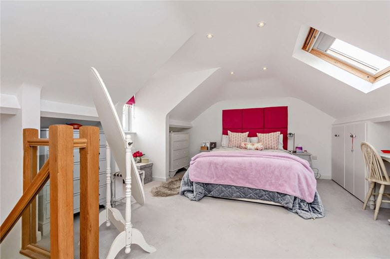 3 bedroom house, Craven Road, Inkpen RG17 - Available