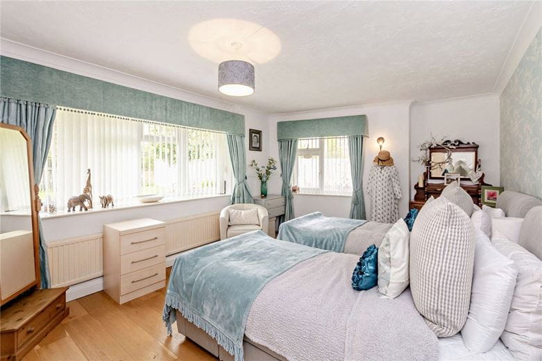 3 bedroom house, Craven Road, Inkpen RG17 - Available